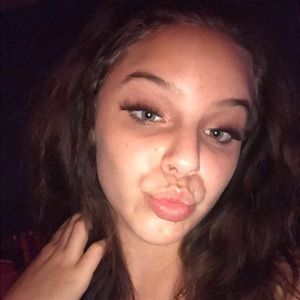 Meet your Posher, Brianne